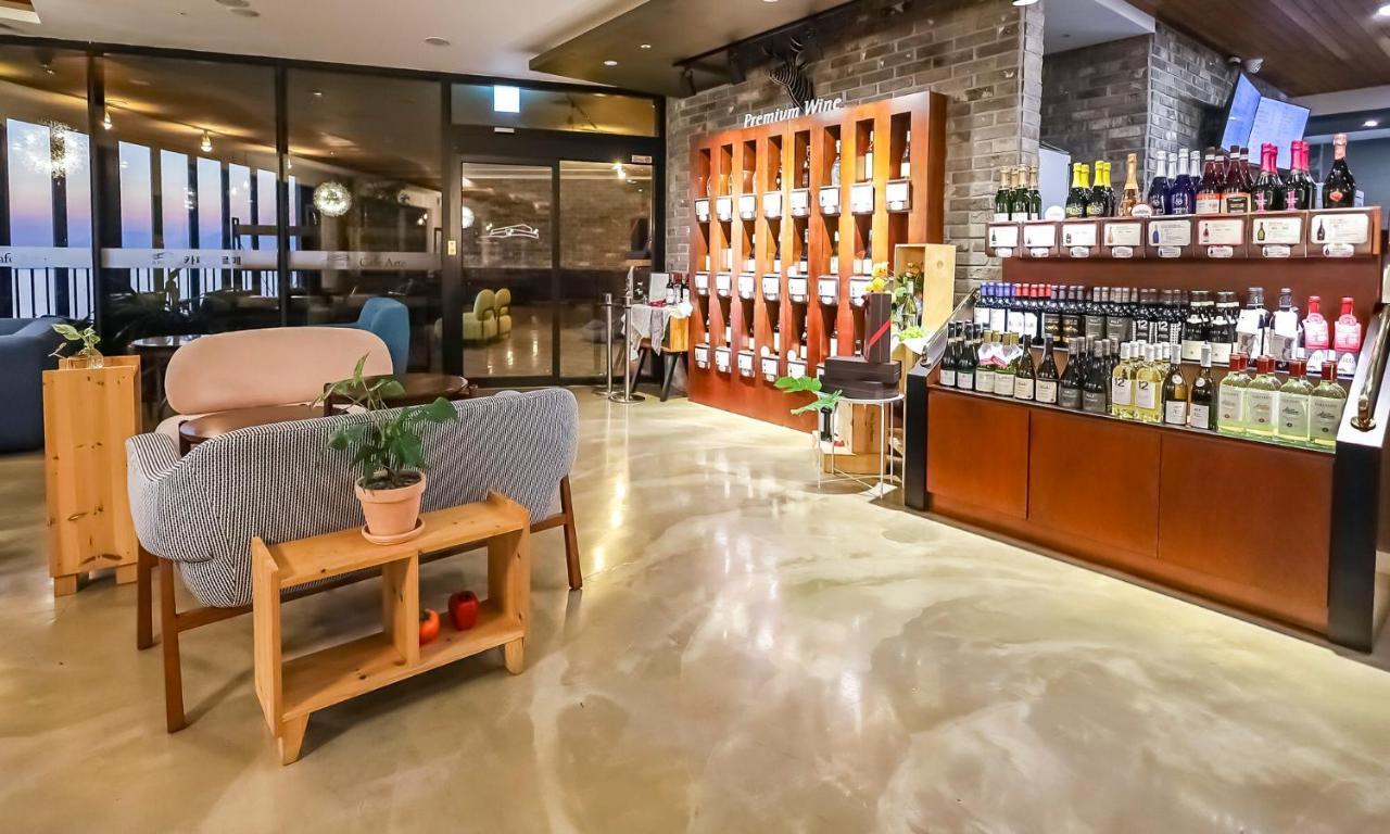 סאצ'ון Arte Resort Spa & Pool Villa מראה חיצוני תמונה